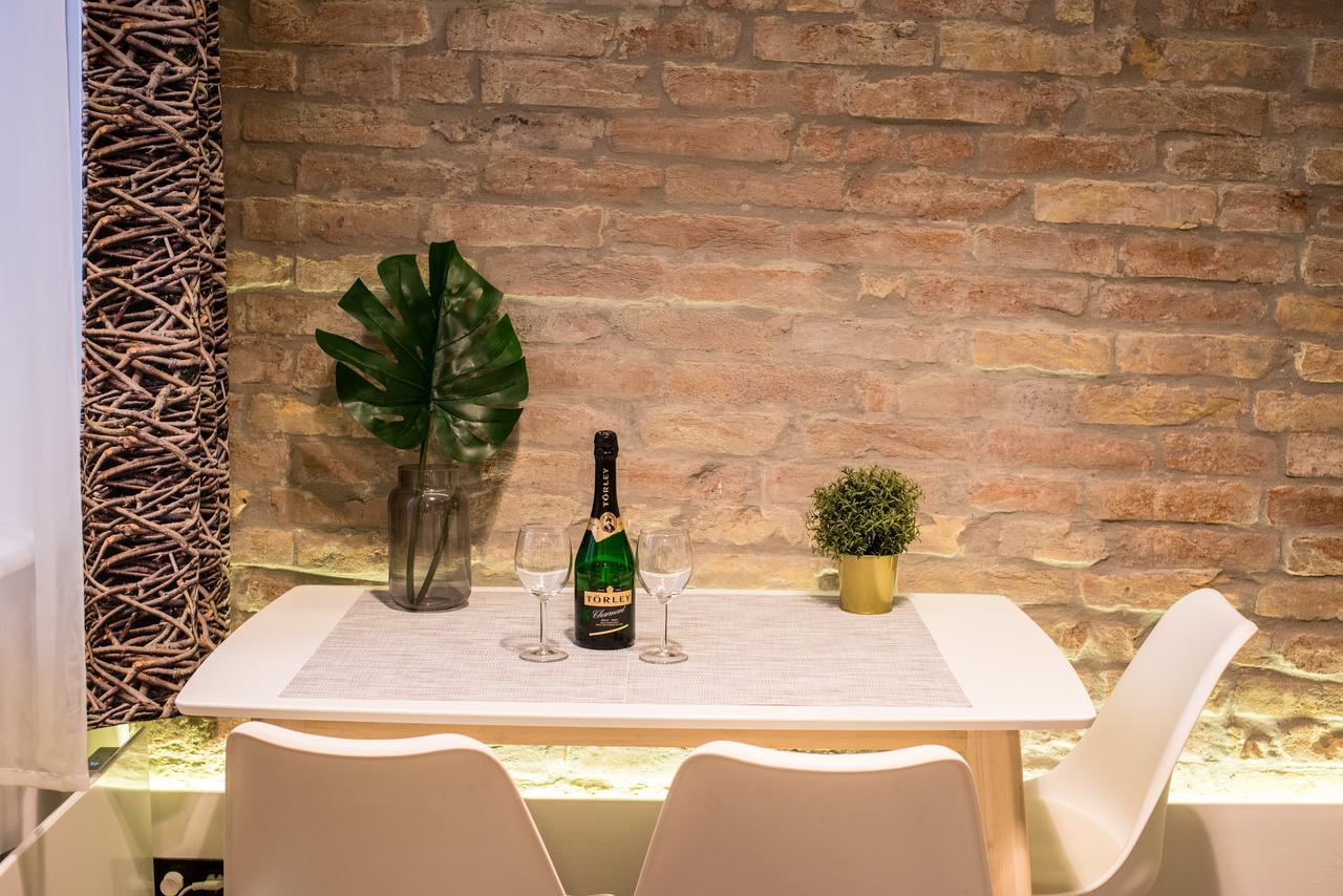 Very Stylish And Fresh Studio Home In The Center Budapest Exterior photo