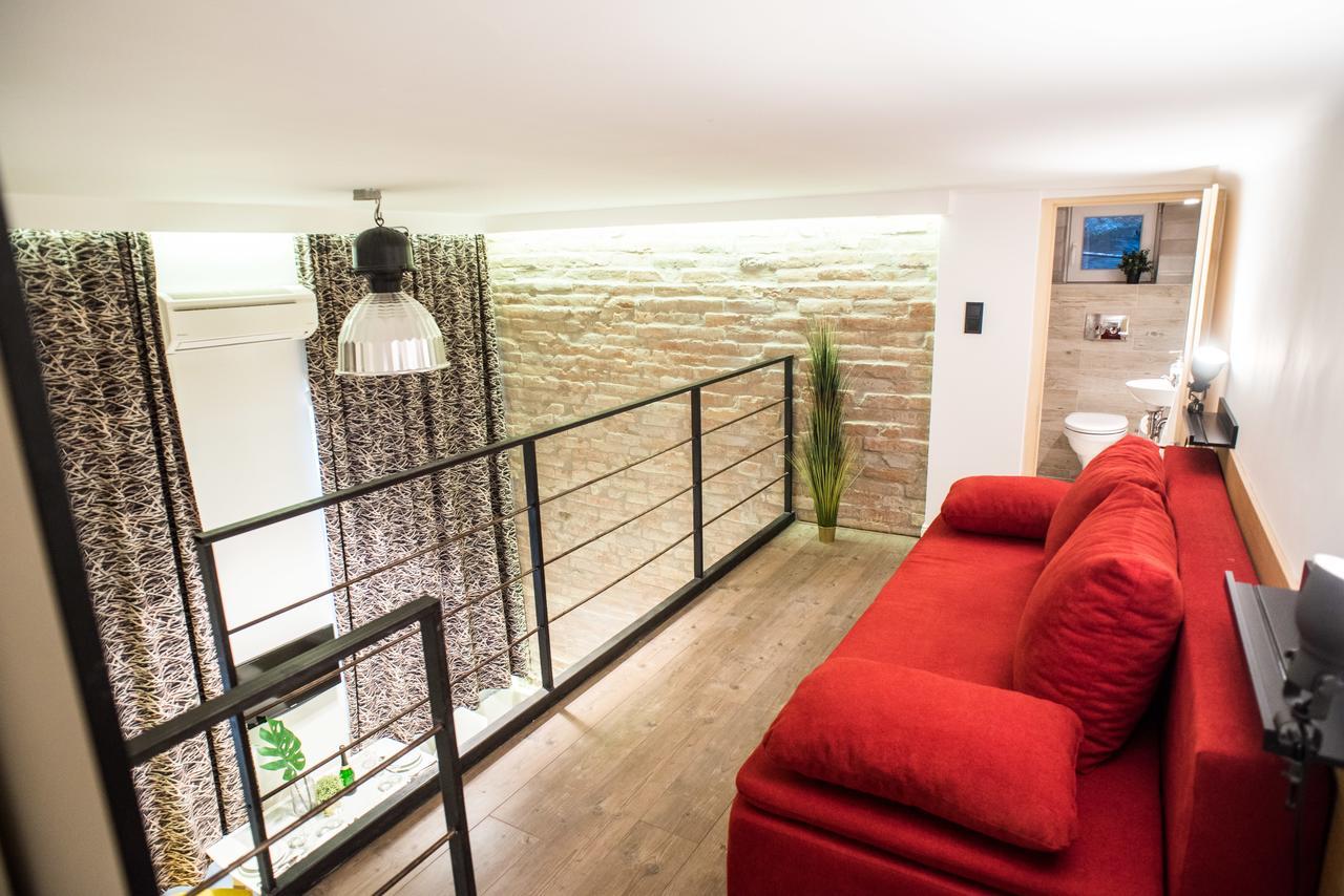 Very Stylish And Fresh Studio Home In The Center Budapest Exterior photo